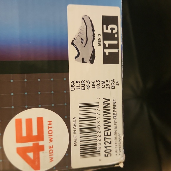 Skechers sport memory foam size 11.5 4e white - Picture 2 of 5